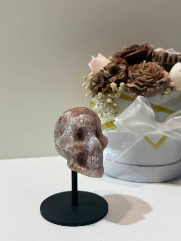 Roze Amethist Skull op Standaard - 0,314 Kilogr.