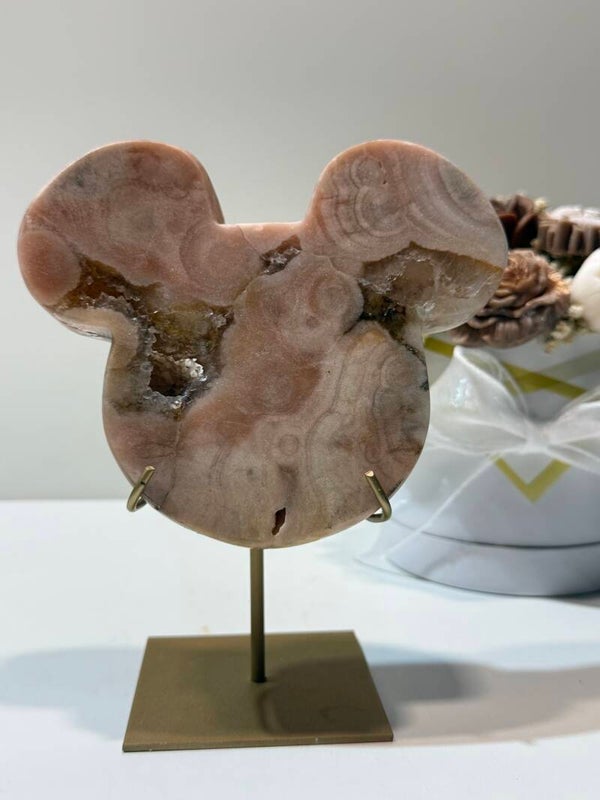 Roze Amethist Mickey op Standaard - 1,008 Kilogr.