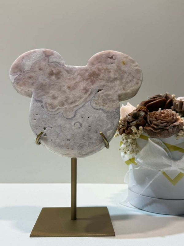 Roze Amethist Mickey op Standaard - 1,362 Kilogr.
