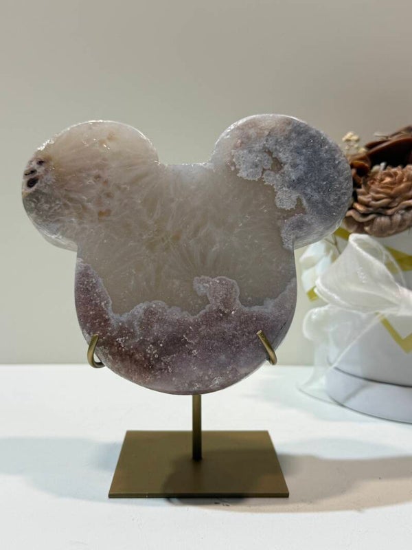Roze Amethist Mickey op Standaard - 1,058 Kilogr.