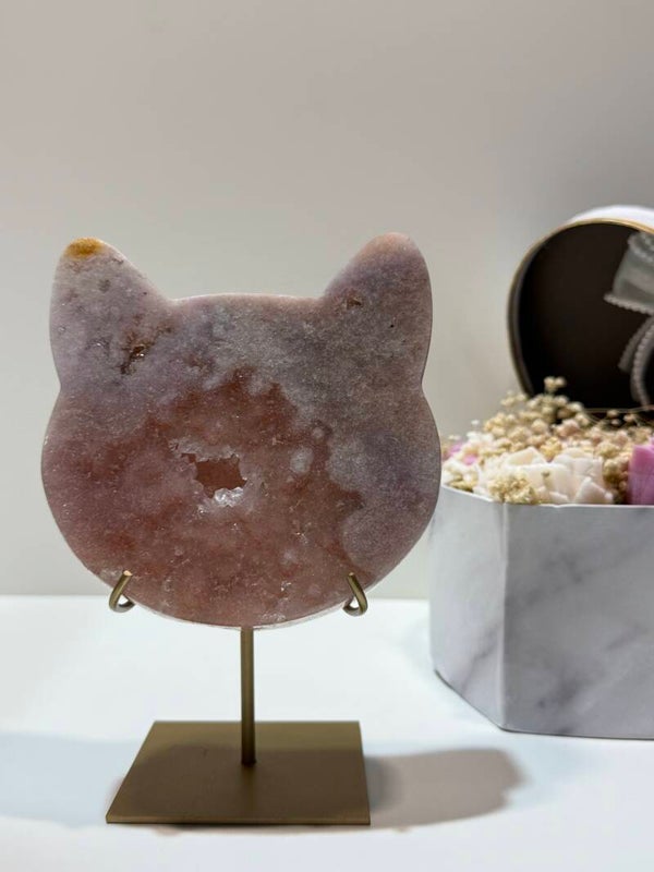 Roze Amethist Kattenhoofd op Standaard - 1,022 Kilogr.