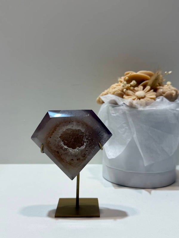 Agaat Diamant op Standaard - 0,328 Kilogr.