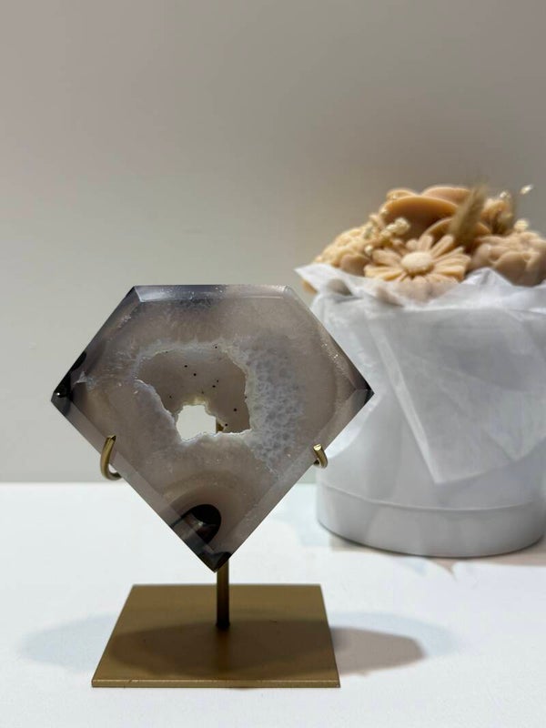 Agaat Diamant op Standaard - 0,482 Kilogr.