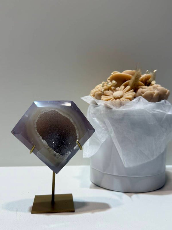 Agaat Diamant op Standaard - 0,344 Kilogr.