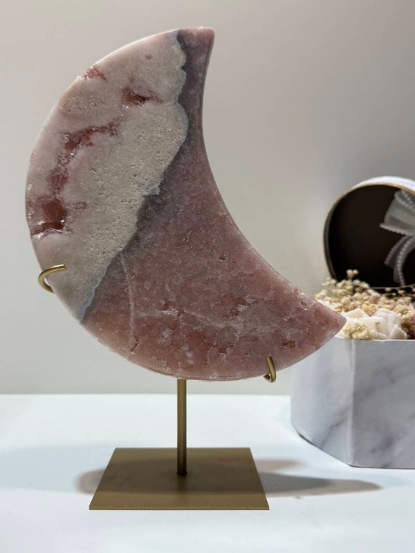 Roze Amethist Maan op Standaard - 1,546 Kilogr.