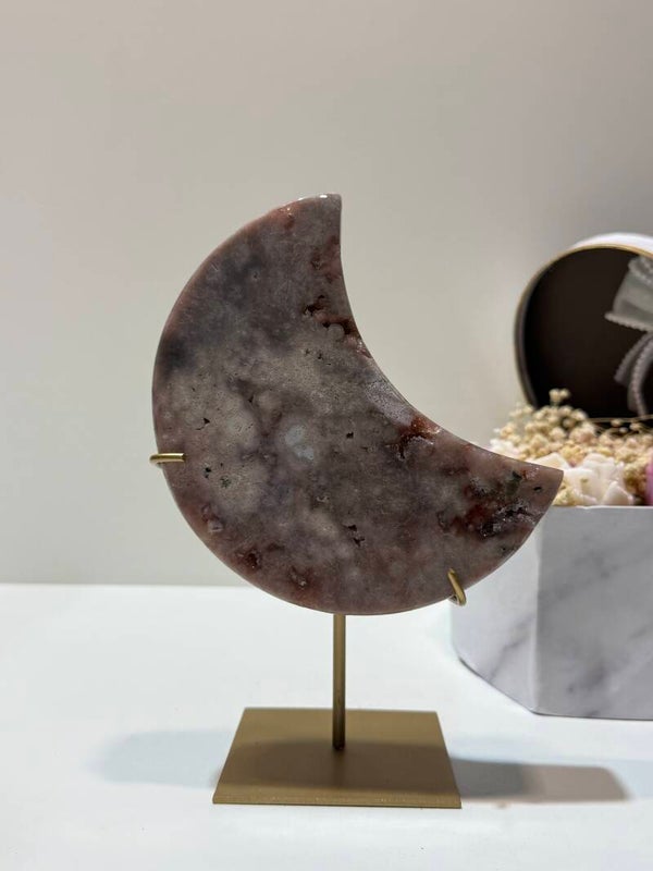 Roze Amethist Maan op Standaard - 0,884 Kilogr.