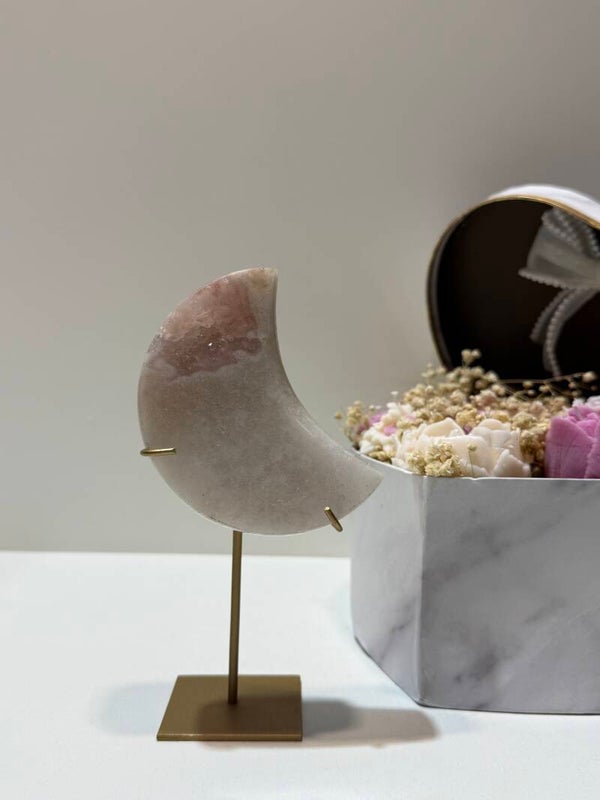 Roze Amethist Maan op Standaard - 0,350 Kilogr.