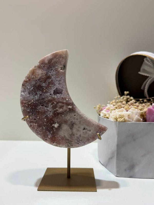 Roze Amethist Maan op Standaard - 0,766 Kilogr.