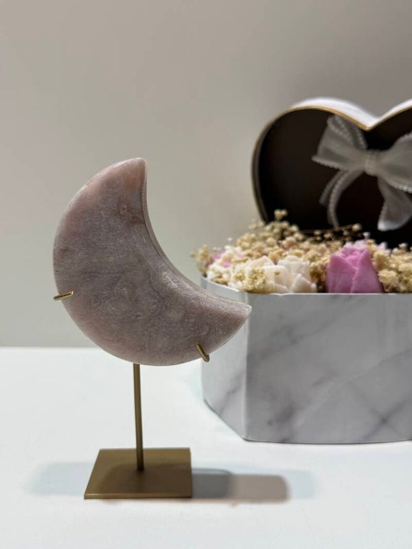 Roze Amethist Maan op Standaard - 0,364 Kilogr.