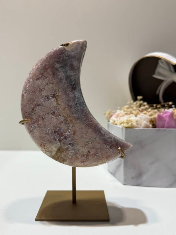 Roze Amethist Maan op Standaard - 0,996 Kilogr.