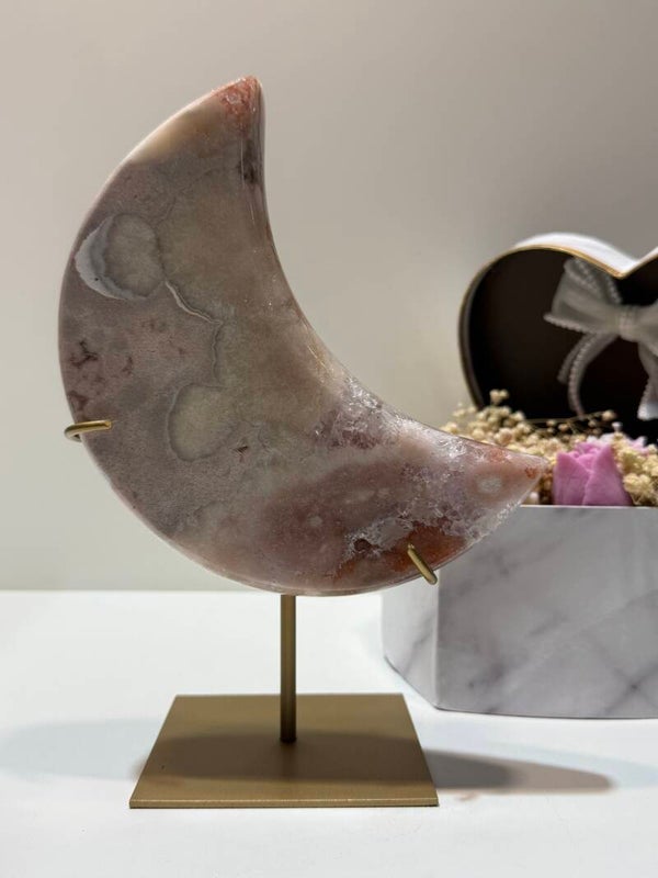 Roze Amethist Maan op Standaard - 1,382 Kilogr.