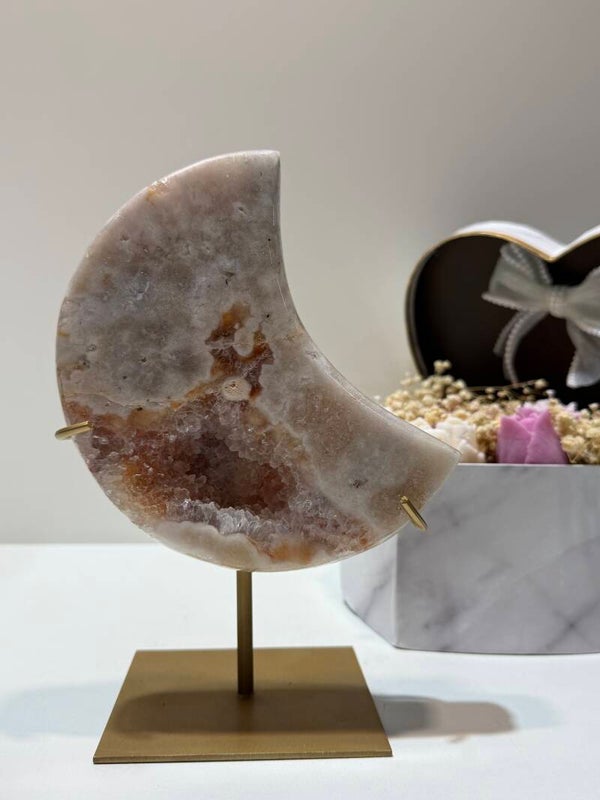Roze Amethist Maan op Standaard - 1,192 Kilogr.