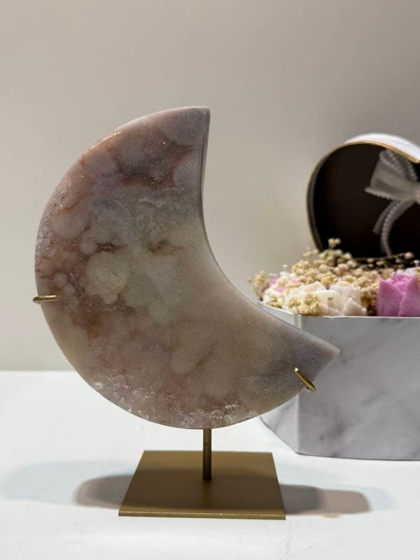 Roze Amethist Maan op Standaard - 1,086 Kilogr.