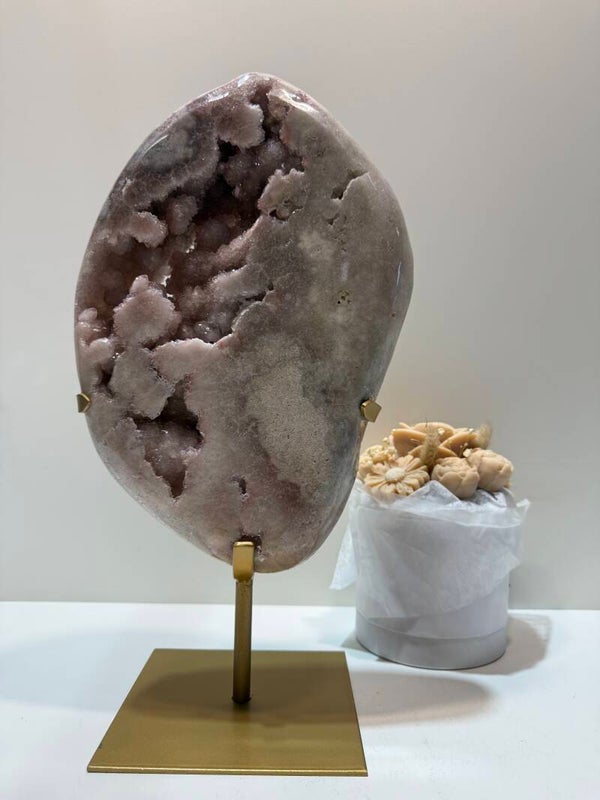 Roze Amethist op Standaard - 5,970 Kilogr.