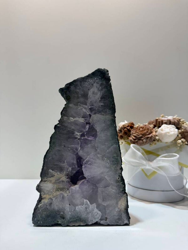 Amethist Kathedraal - 3,094 Kilogr.