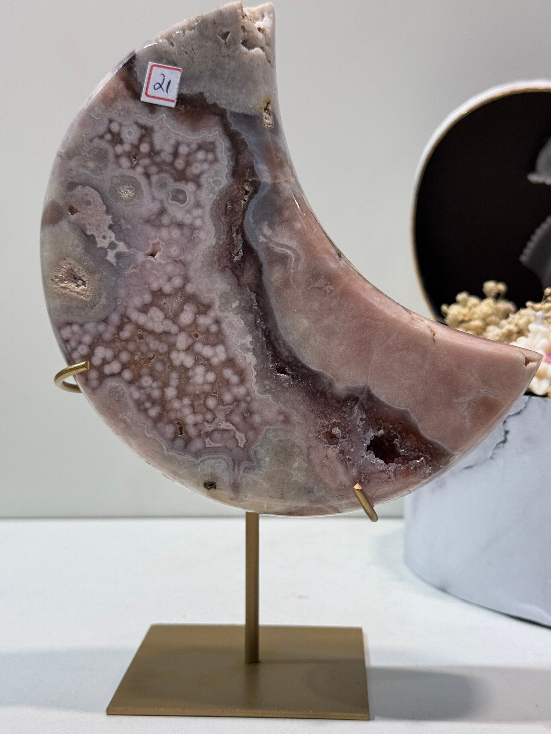 Roze Amethist Maan op Standaard - 1,224 Kilogr.