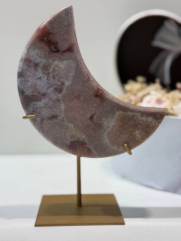 Roze Amethist Maan op Standaard - 0,716 Kilogr.