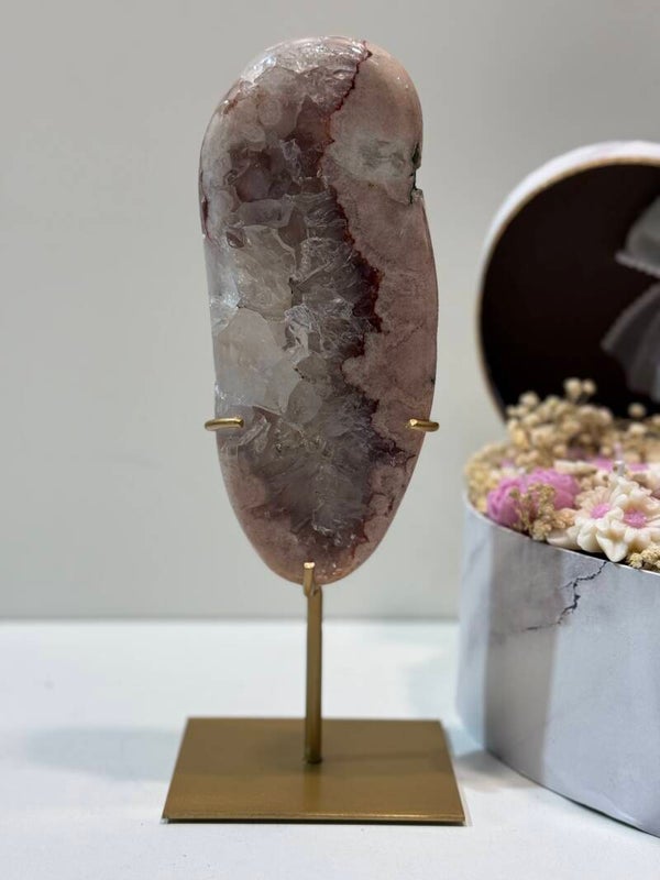 Roze Amethist op Standaard - 0,890 Kilogr.