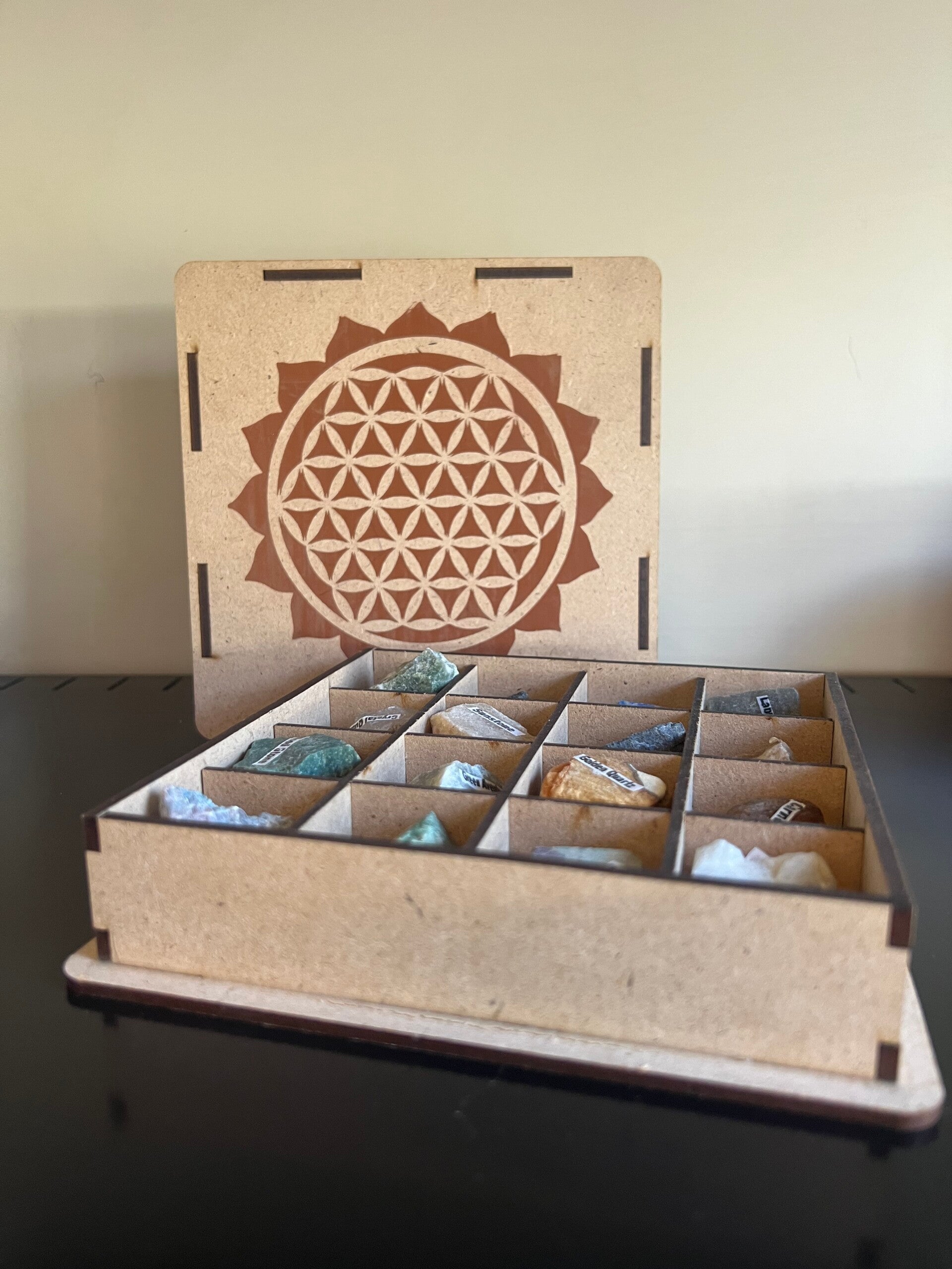 Houten verzamelbox edelstenen divers