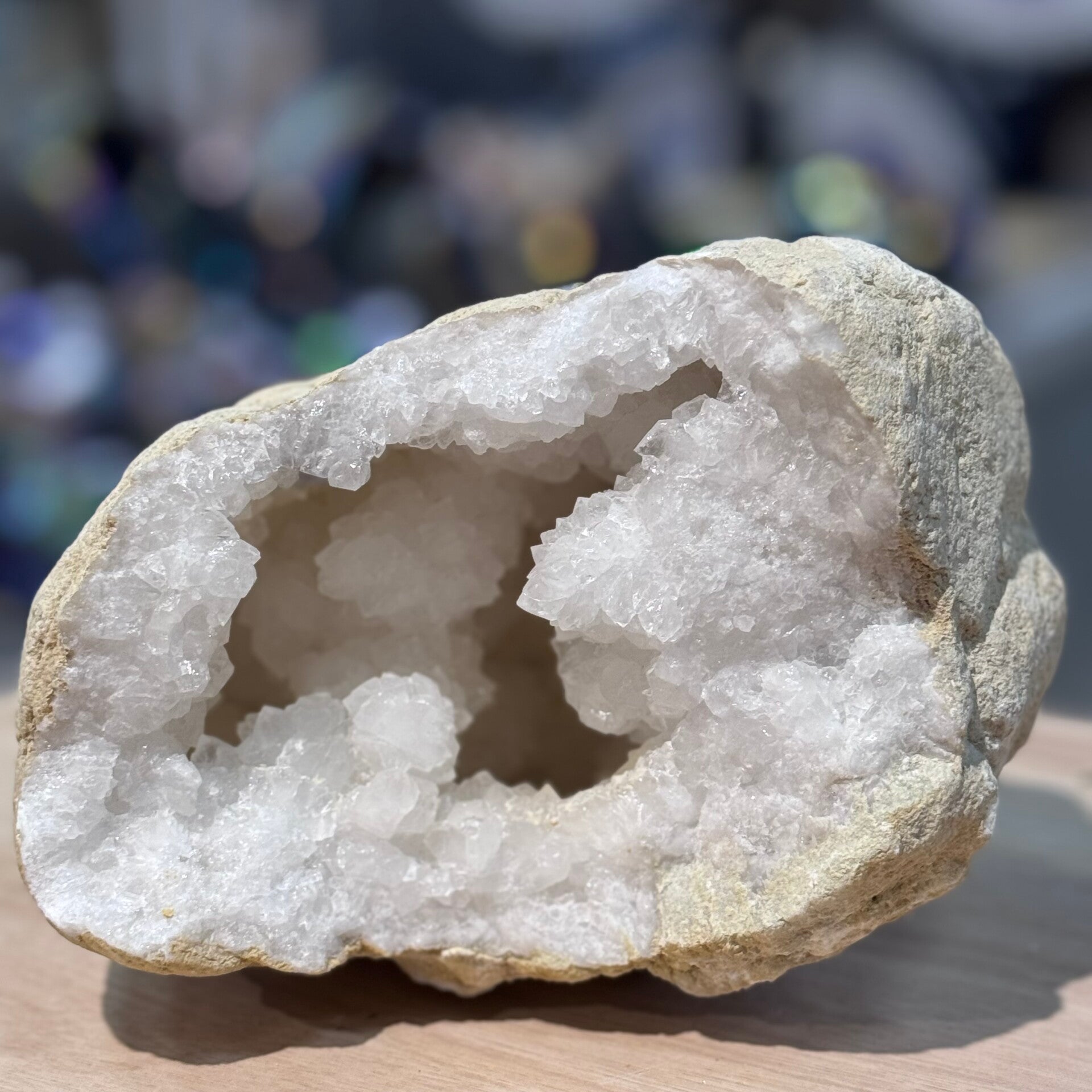 Bergkristal geode WS82