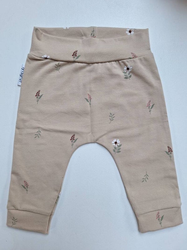 Broekje takjes beige, maat 62/68