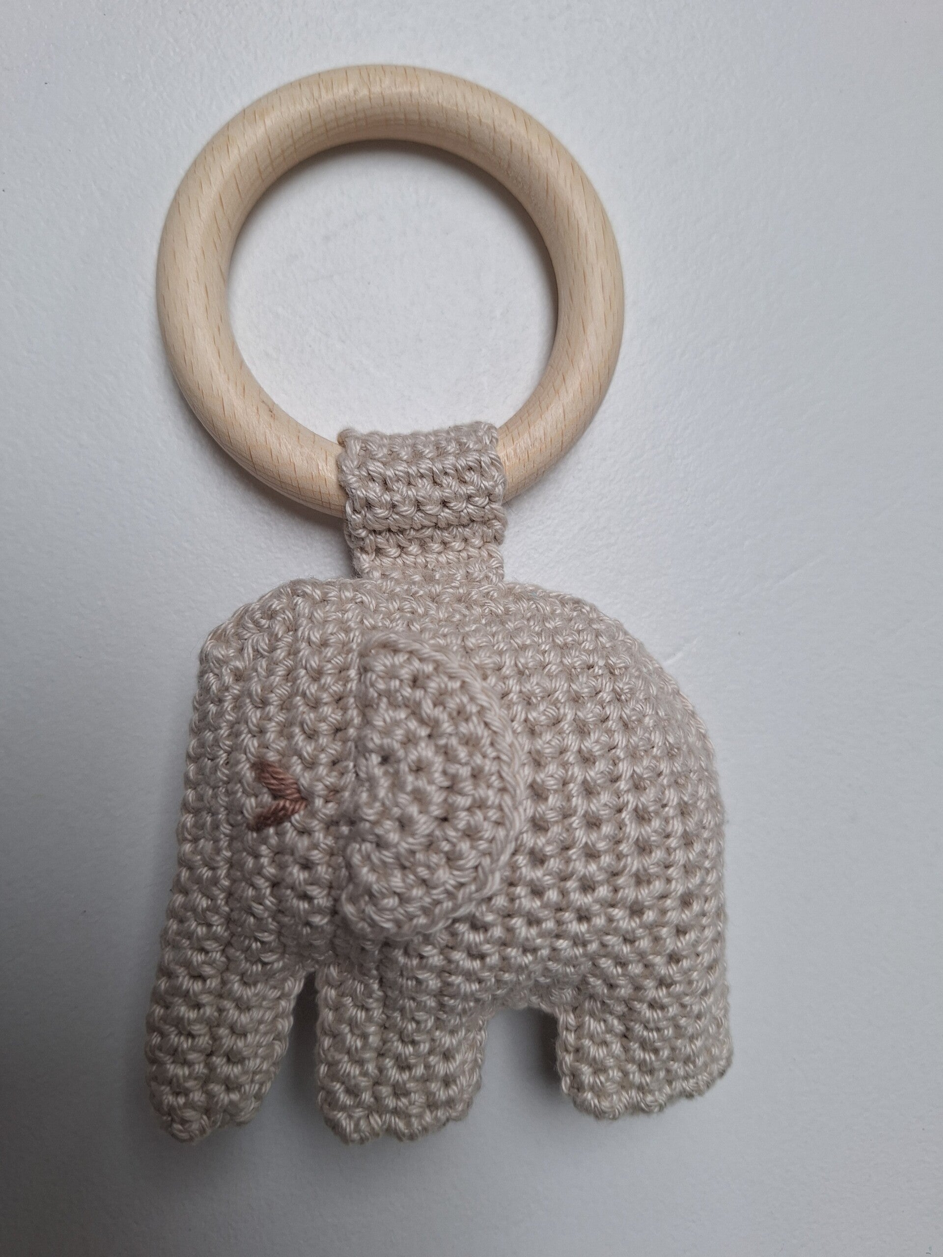 Bijtring olifant ecru