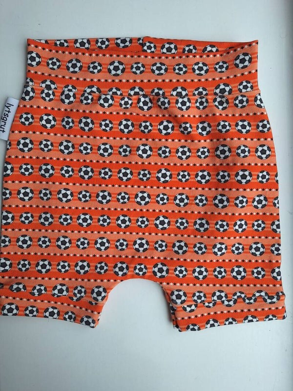 Korte broek WK , maat 74/80