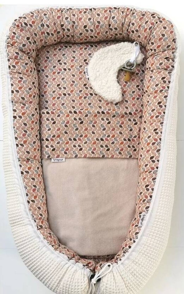 Babynestje met bijpassende deken