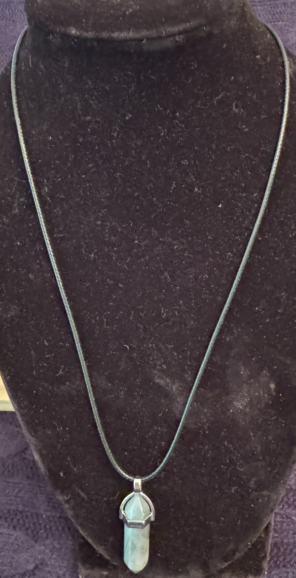 Bluish Hue Crystal Neckless