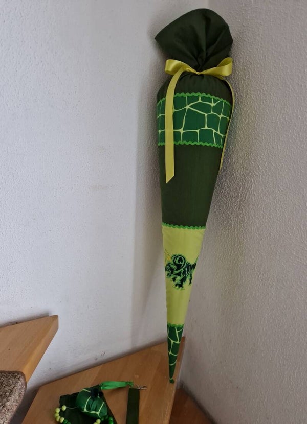 Schultüte Dino