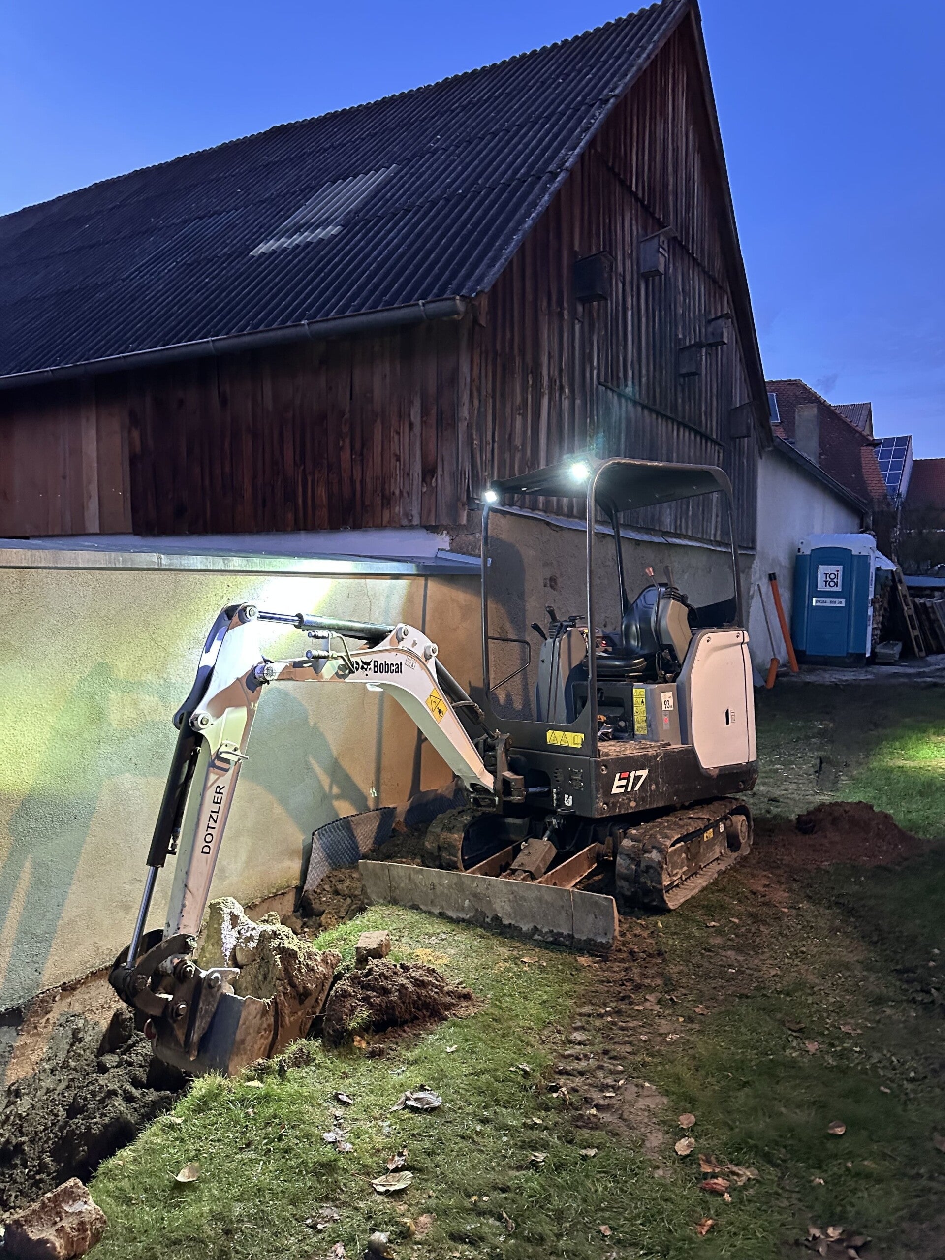 Abbrucharbeiten Nebengebäude Totalabbruch