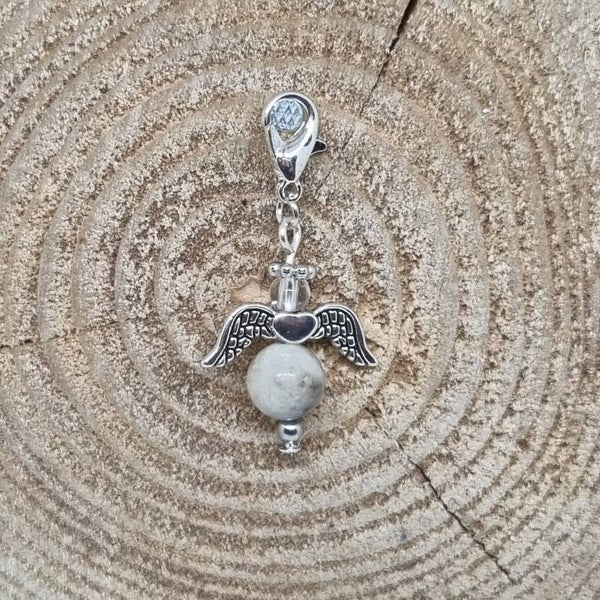 Geluksengel half edelsteen blauwe sodaliet