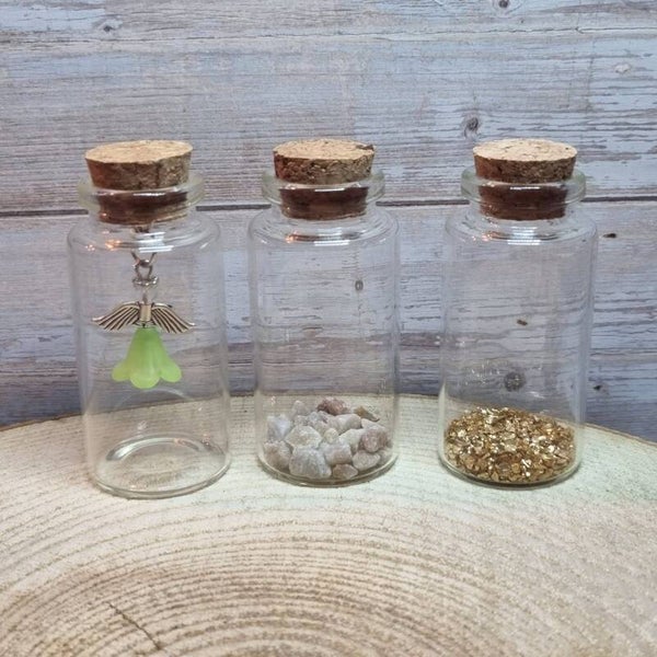 Engeltje in een flesje groen