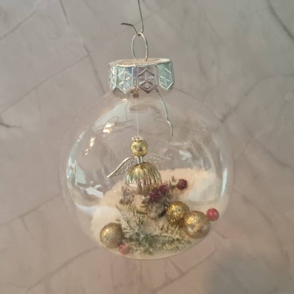 Kerstbal rond goud