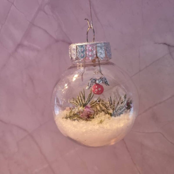 Kerstbal rond roze/rood