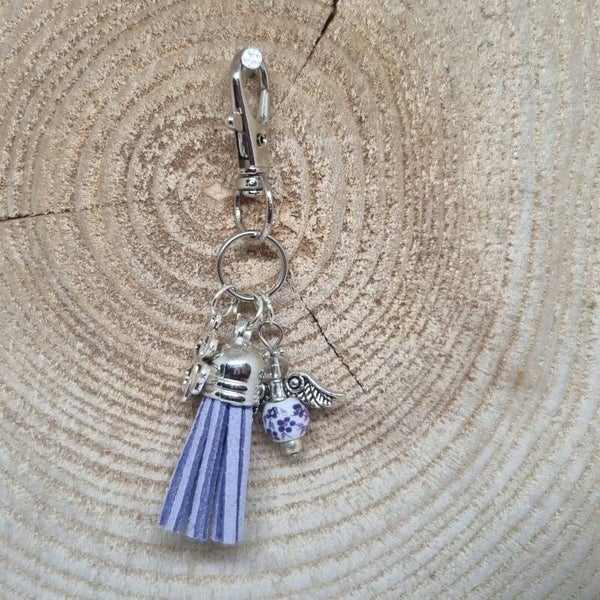 Sleutelhanger suede kwast lila