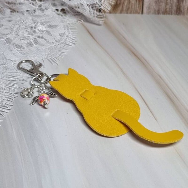 Sleutelhanger leatherlook poes geel