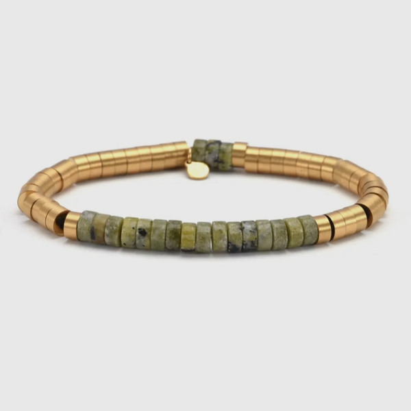 Heishi stalen kralenarmband van gele parelstaal met gele dennenjaspis