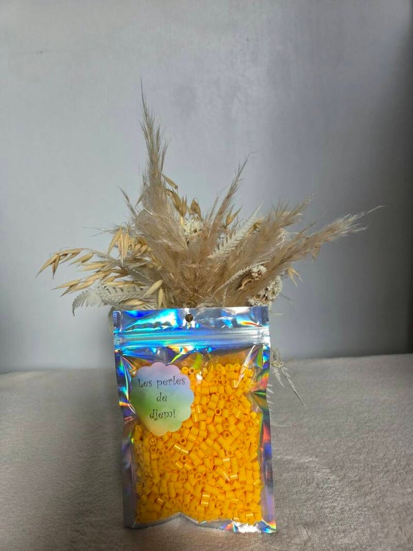 perles hama midi jaune