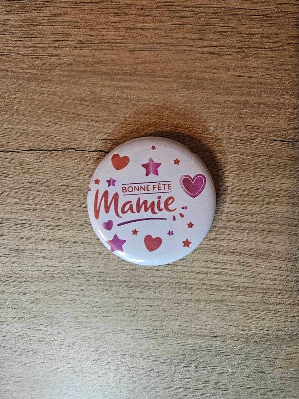 Badge bonne fête mamie