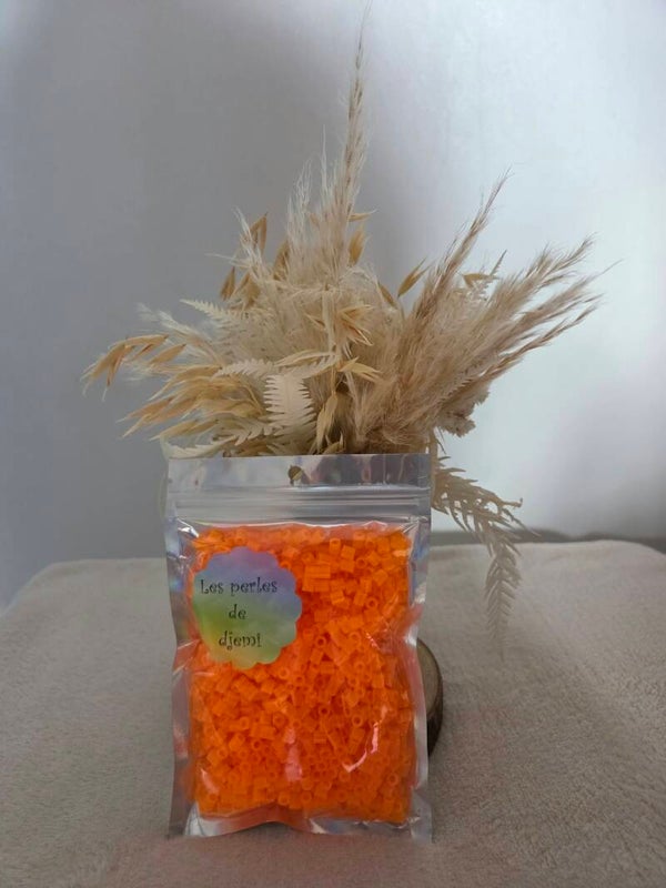 perles hama midi orange néon