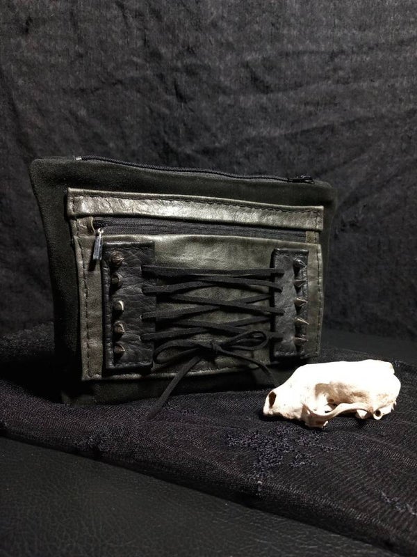 ◇ Aculeata ◇ Cosmetic Bag