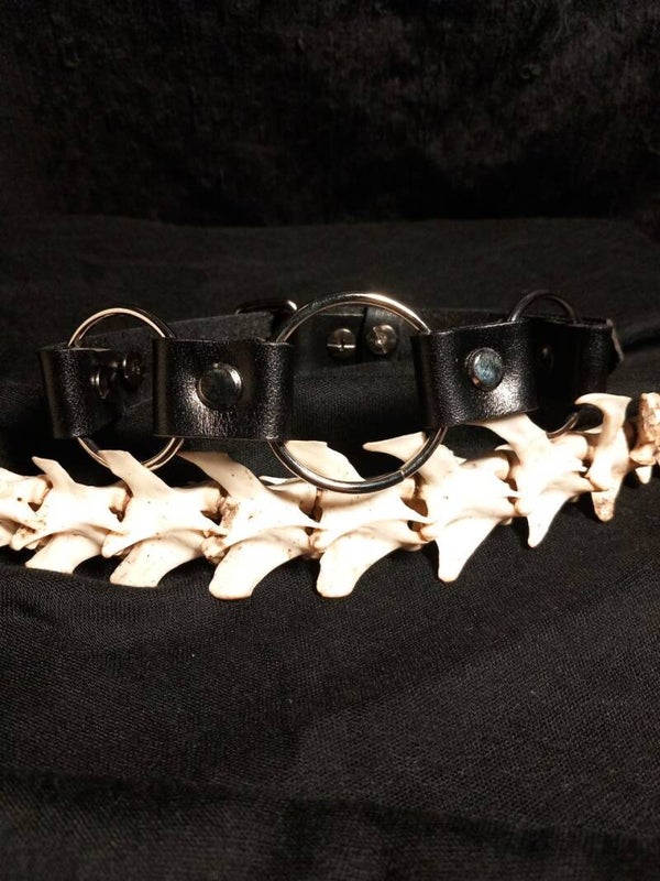 ◇ The Victim ◇ Choker