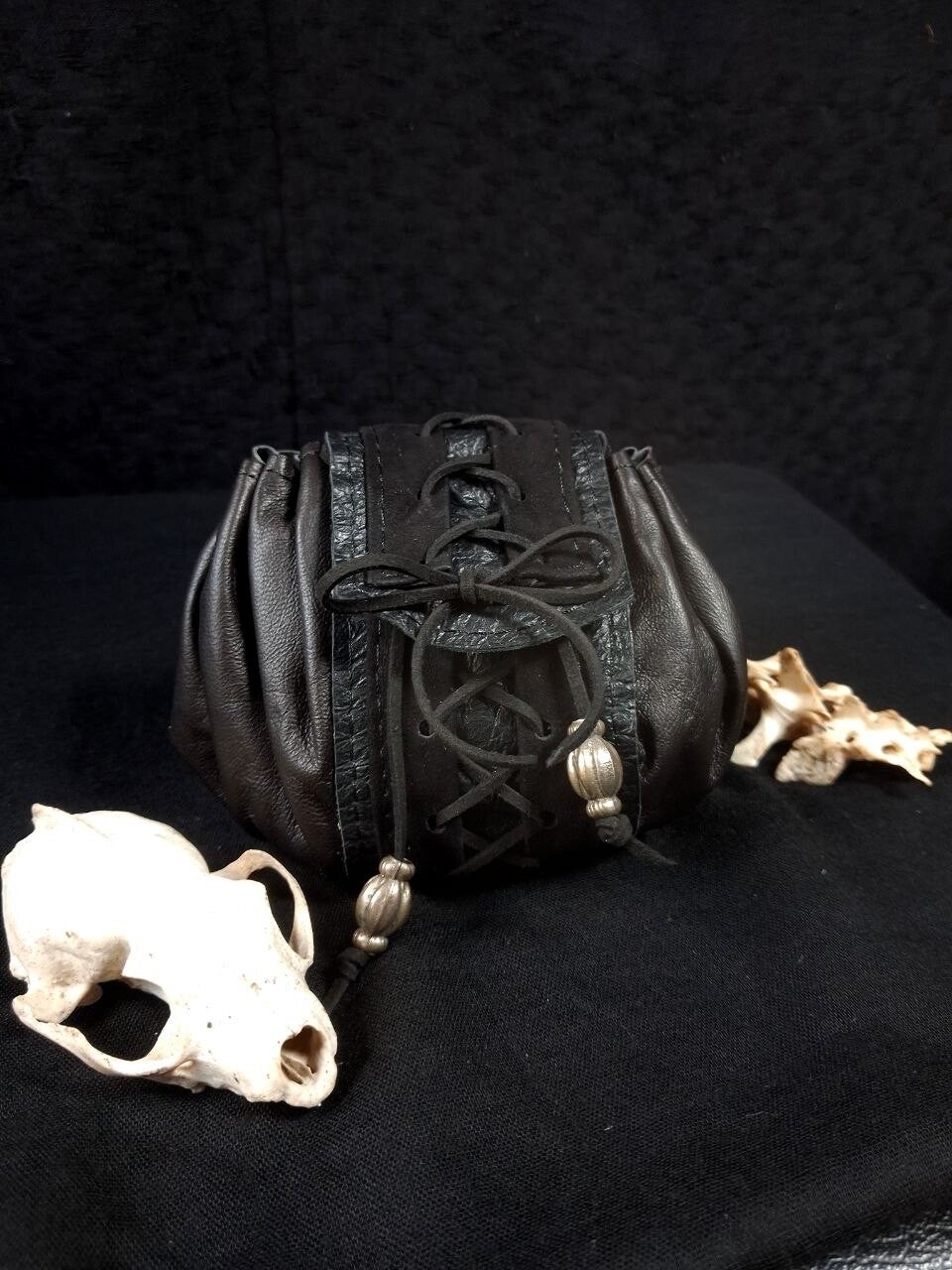 ◇ The Quaestor ◇ Pouch