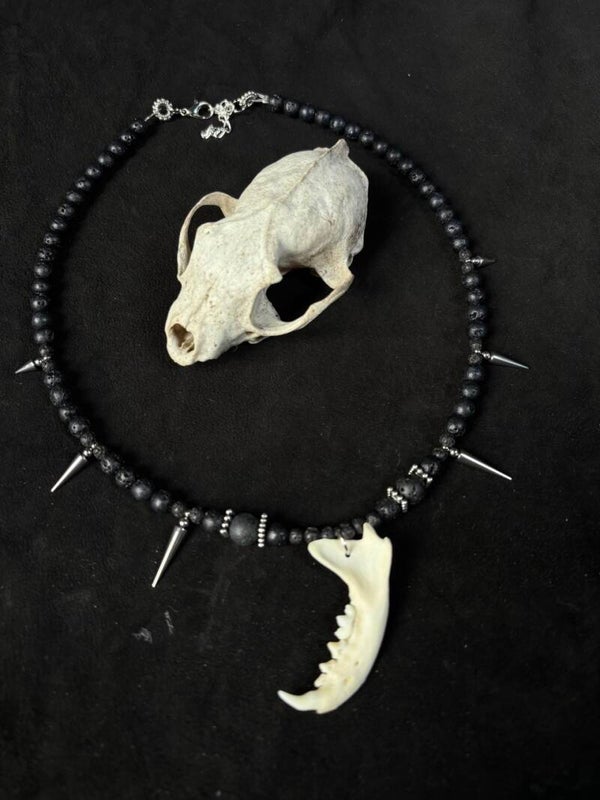 Senistre Frost Necklace