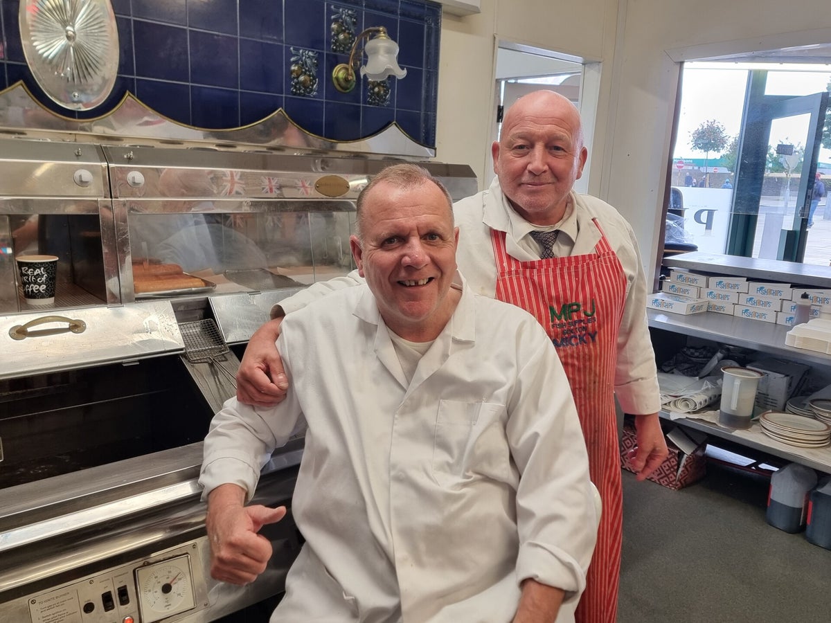 Pillings fish and chips. Blockhouse st Bolton market BL1 1TQ in Bolton
