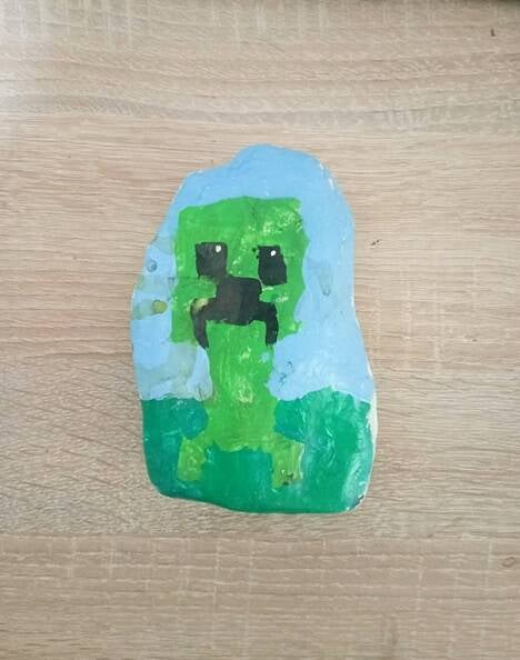 ecfa9018-8d3b-4ce3-b31c-2e76fe5902e2-standard.jpg