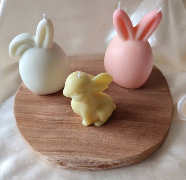 Lot 2 grandes bougies et un petit lapin