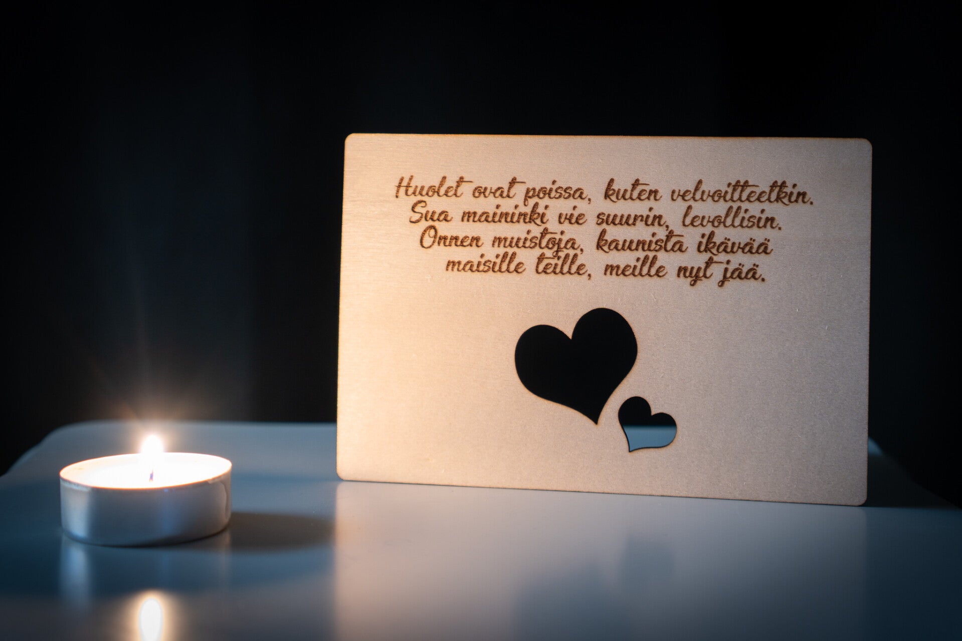 Huolet ovat poissa, kuten velvoitteetkin... - surukortti