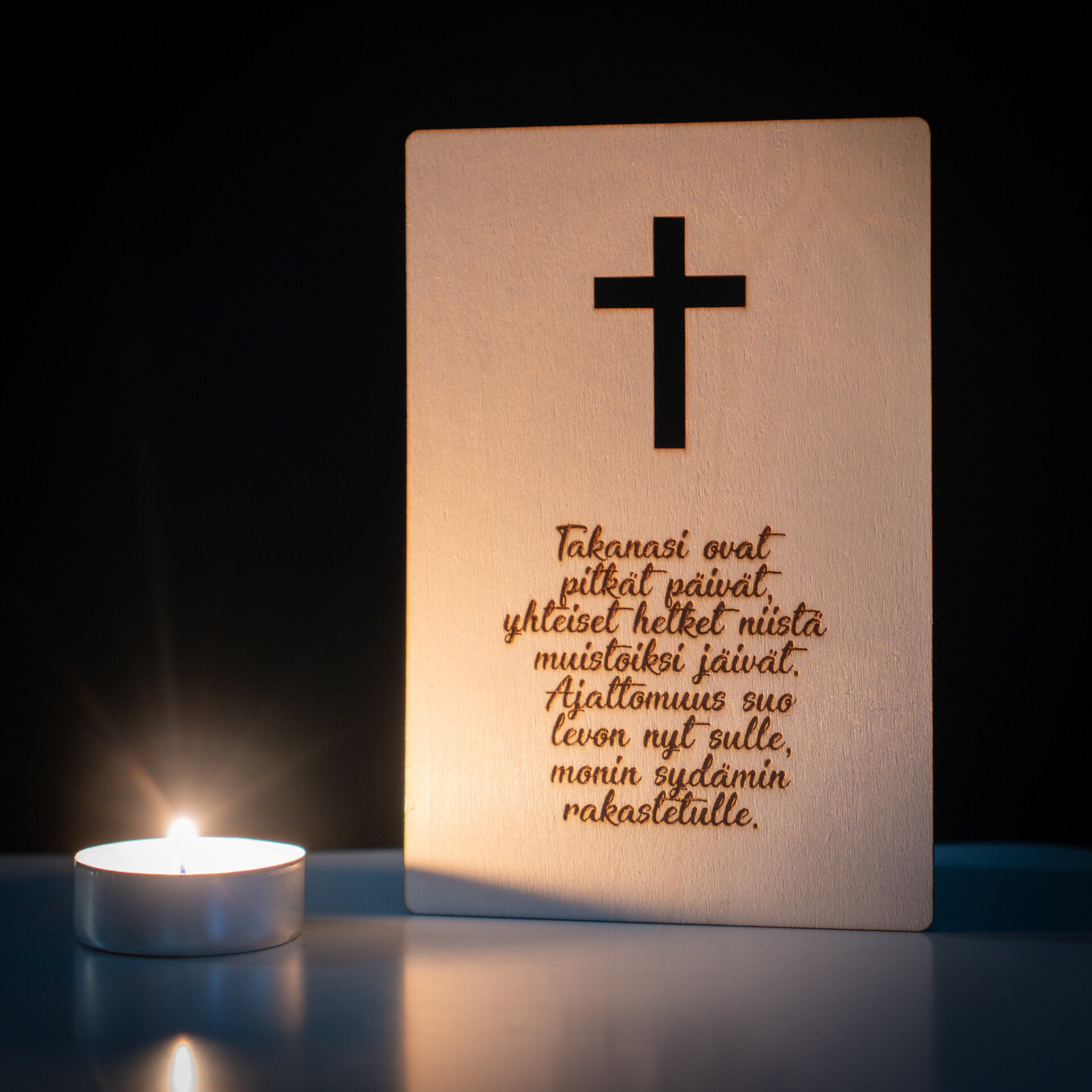 Takanasi ovat pitkät päivät... - surukortti, pysty